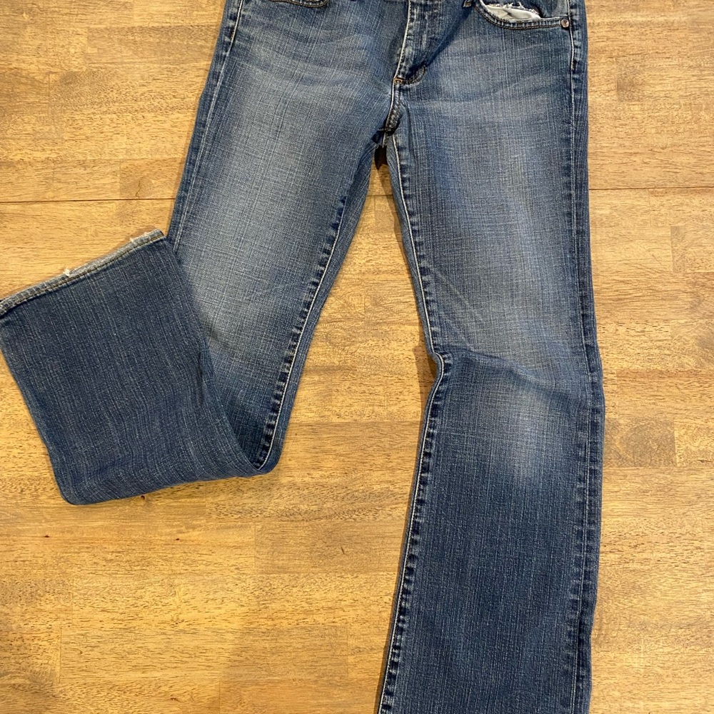 Wrangler Women's Ayden Low Rise Flare Jeans sz 10/30/32 Denim Blue Jeans
